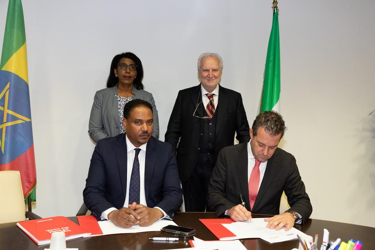 Faresin Formwork and Ethio Engineering Group sign an agreement